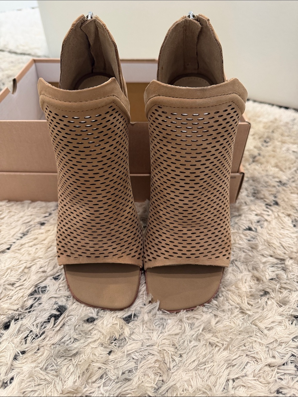 Vincent Camuto Womens Tan Perforated Peep-Toe Booties NWT